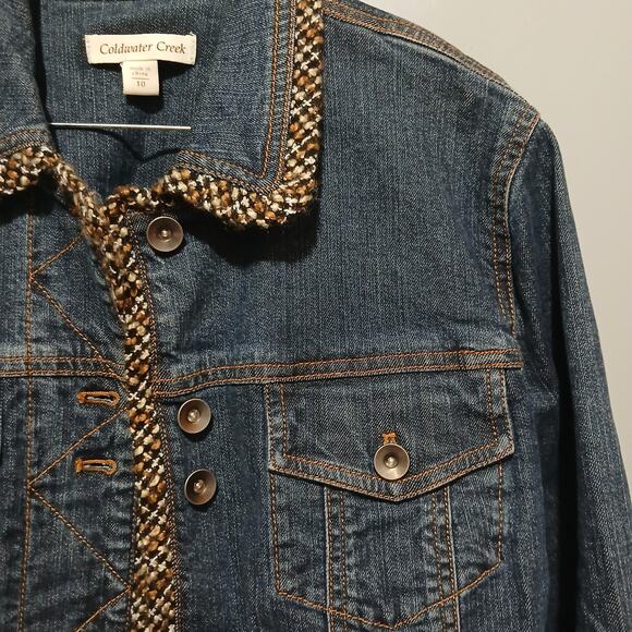 Coldwater Creek Woman’s Jean Jacket Size 10 Blue Denim Pockets Trim Fringe - Picture 2 of 7